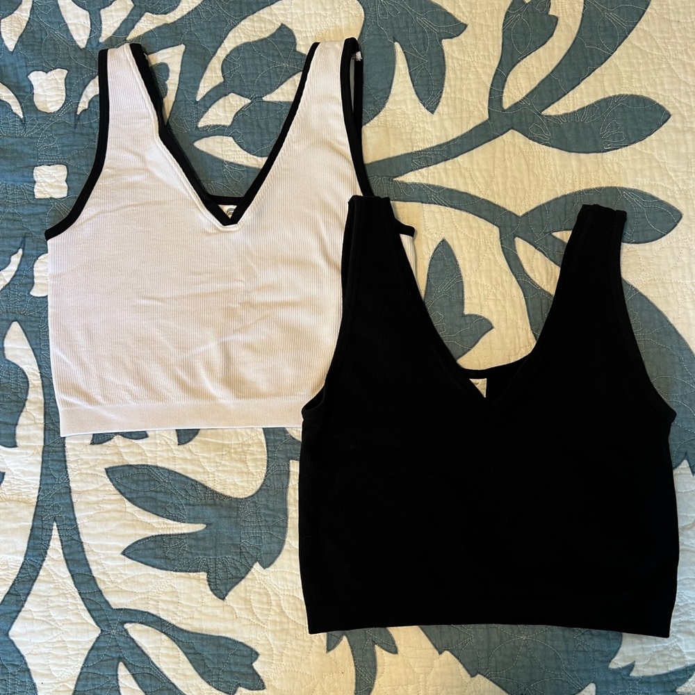 Fabletics Black and White V-Neck Crop Tops